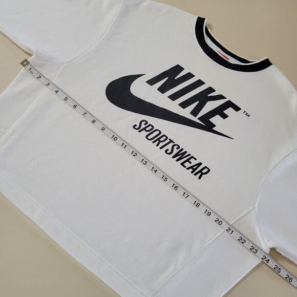 Nike Women's Archive Sweatshirt - Picture 7 of 16